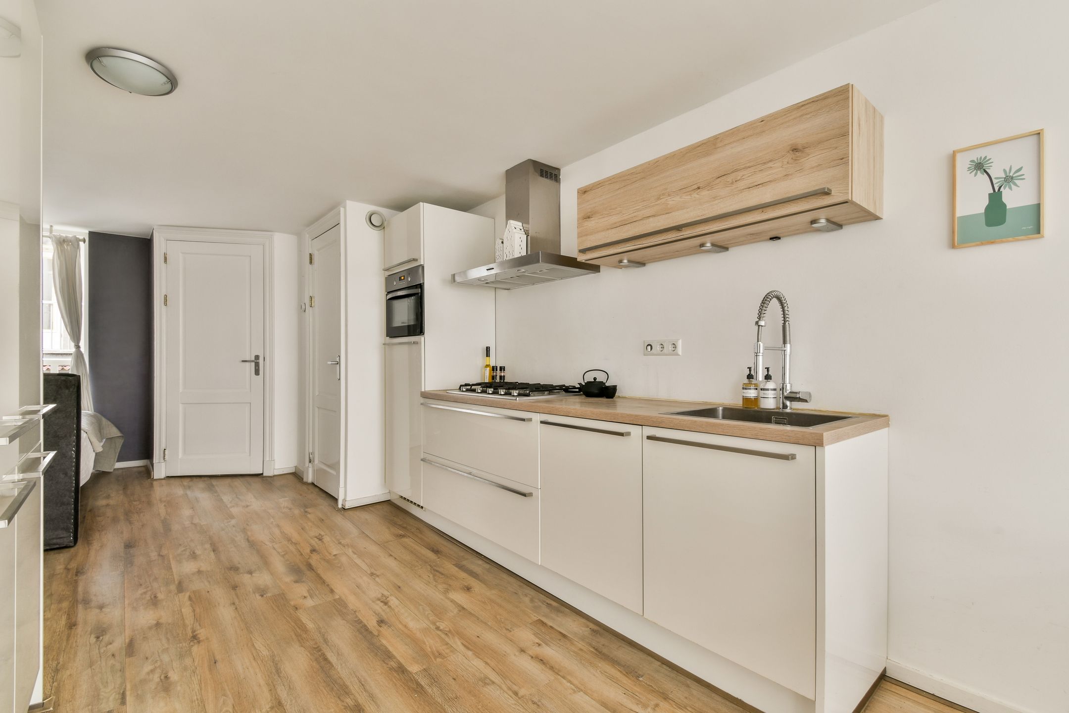 Photo 6 of Derde Weteringdwarsstraat 19-B