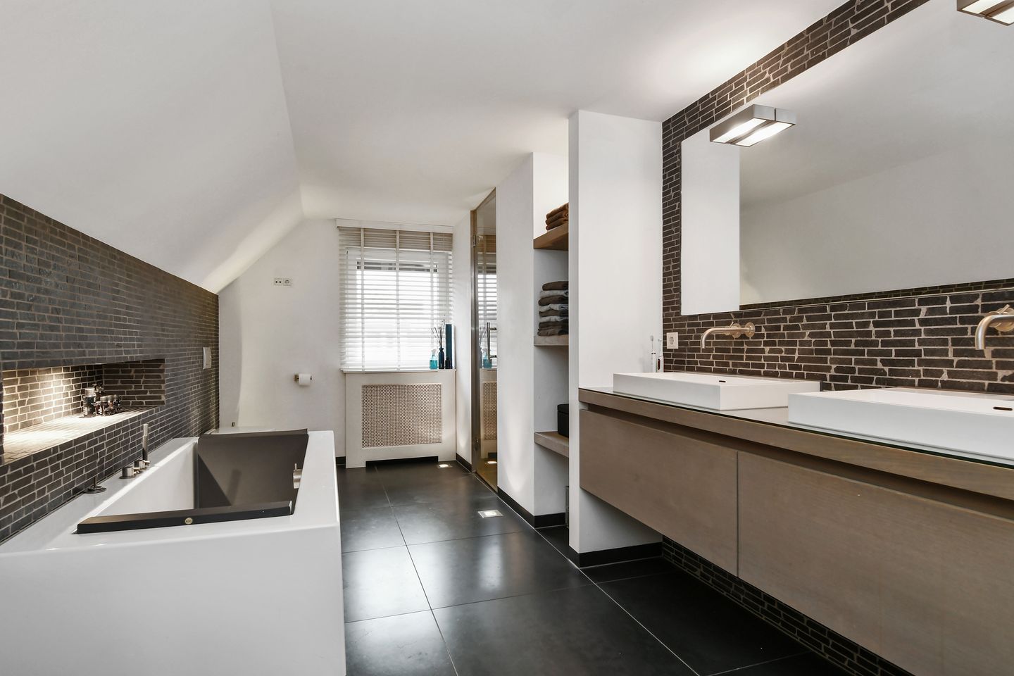 Foto 34 van Burgemeester Kolfschotenstraat 12