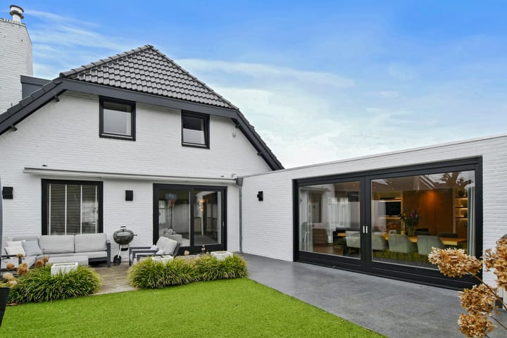 Foto 46 van Burgemeester Kolfschotenstraat 12