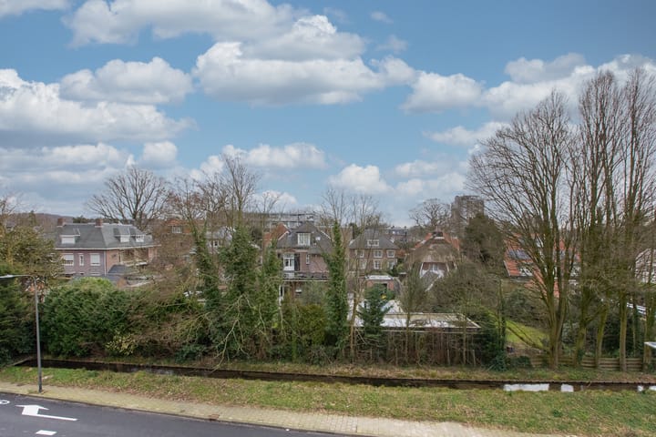 Foto 3 van Den Heuvel 106