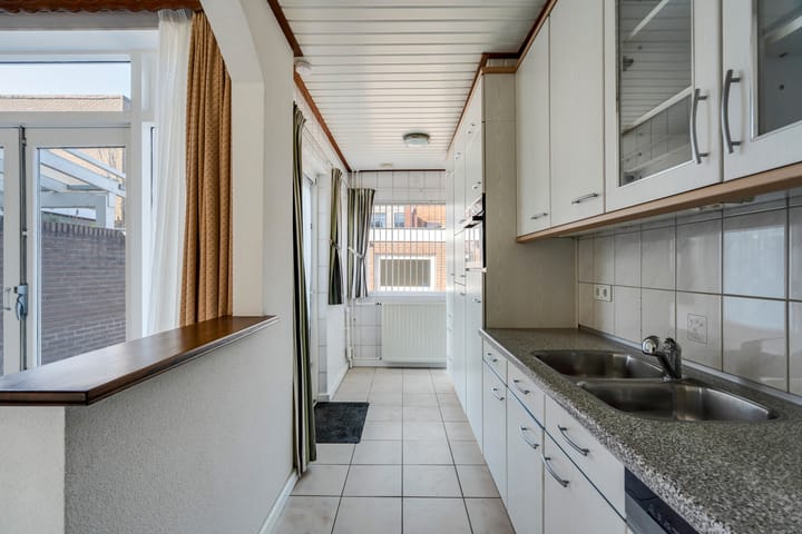 Photo 12 of Julianaweg 429