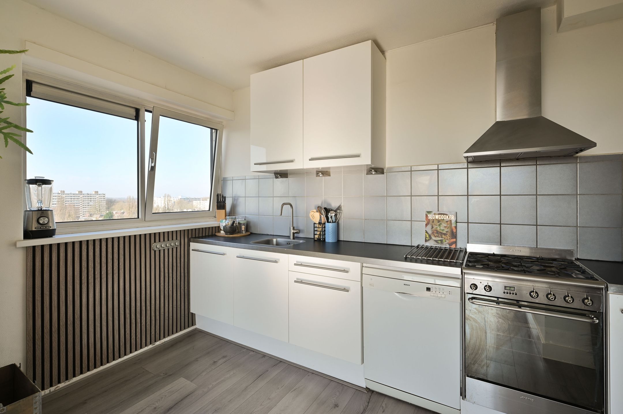 Foto 12 van Weegbreestraat 199