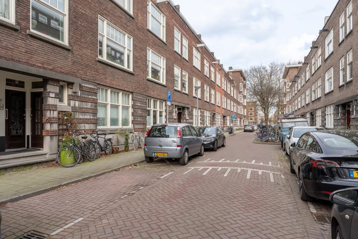 Foto 29 van Van der Dussenstraat 15-A02