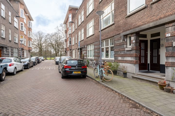 Foto 30 van Van der Dussenstraat 15-A02