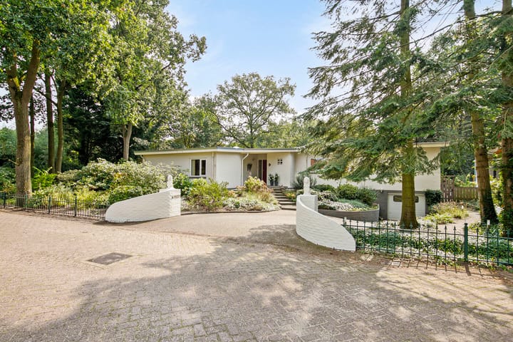 Foto 9 van Wielewaallaan 4