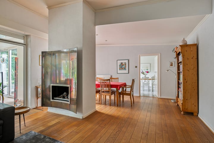 Foto 24 van Wielewaallaan 4