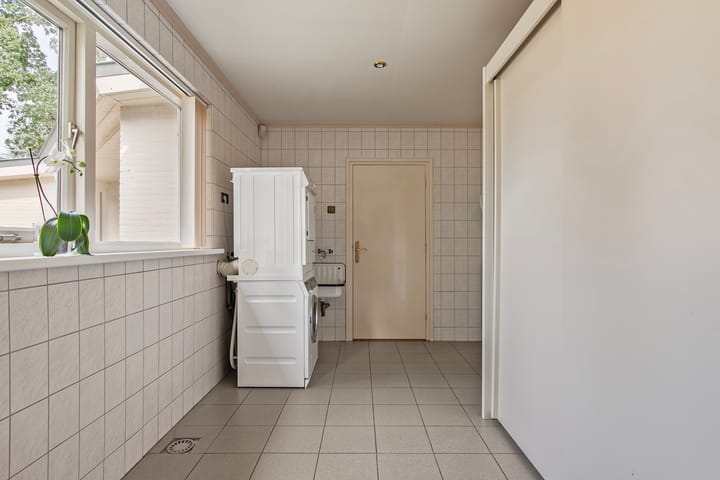 Foto 37 van Wielewaallaan 4