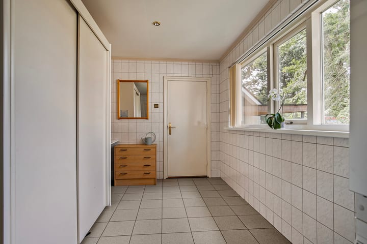 Foto 38 van Wielewaallaan 4