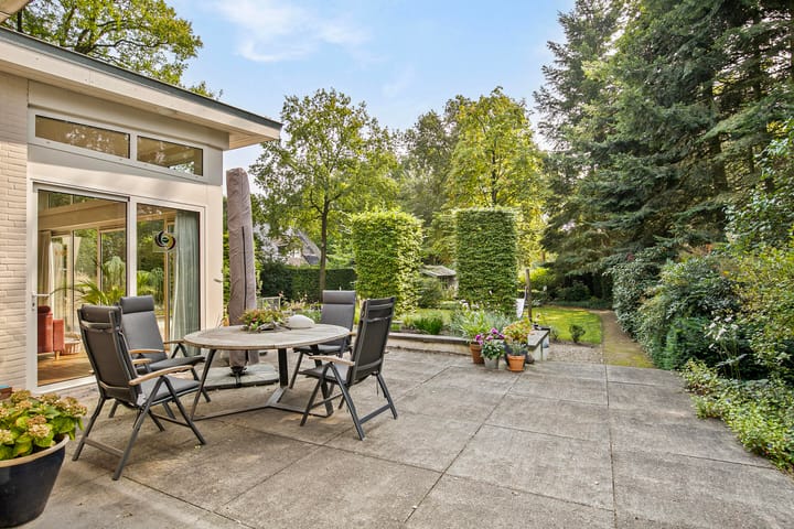 Foto 64 van Wielewaallaan 4