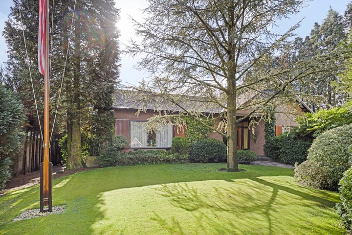 Photo 1 of Dokter Hoekstraat 9