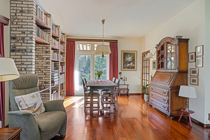 Photo 11 of Dokter Hoekstraat 9