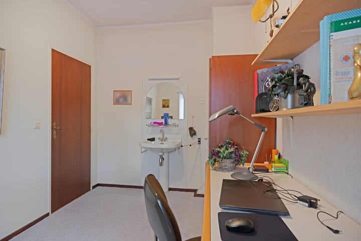 Photo 20 of Dokter Hoekstraat 9