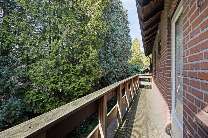 Photo 24 of Dokter Hoekstraat 9