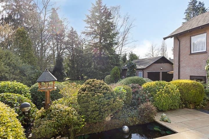 Photo 42 of Dokter Hoekstraat 9