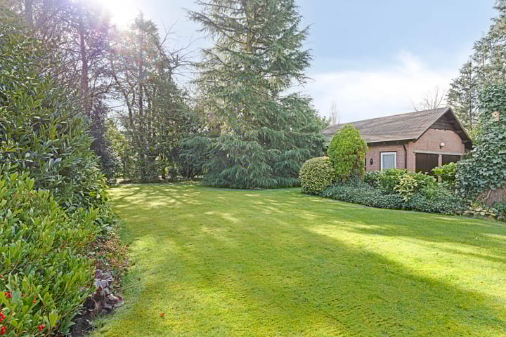 Photo 44 of Dokter Hoekstraat 9