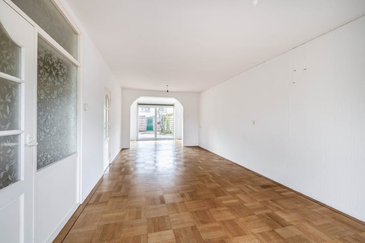 Foto 2 van Amestelle 327