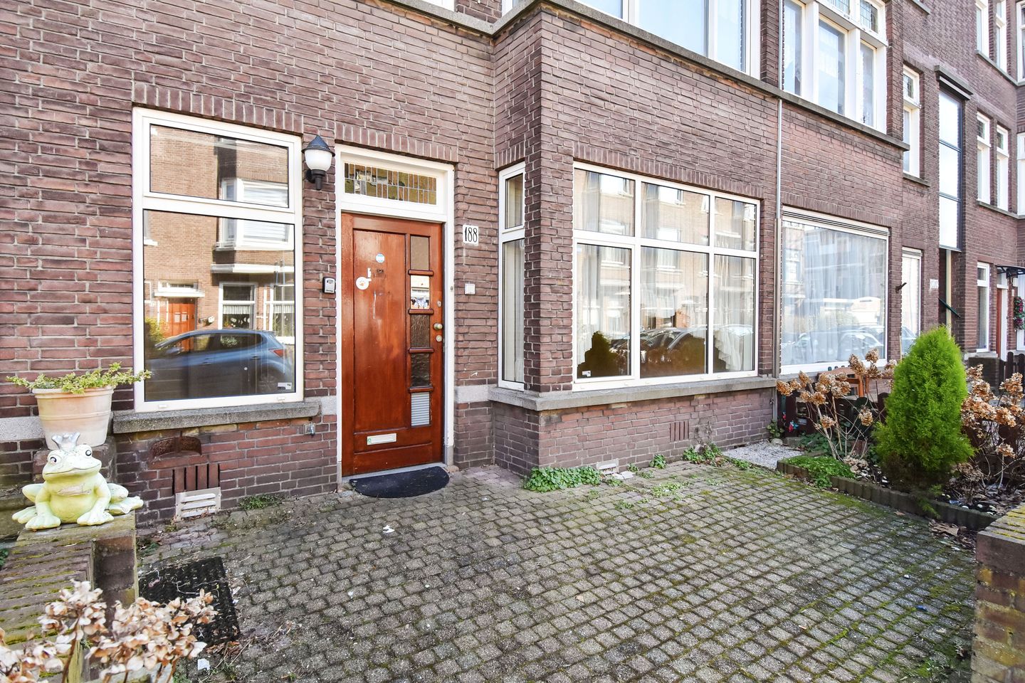 Photo 1 of Velpsestraat 188