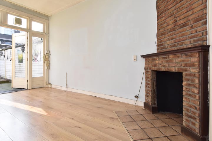 Photo 4 of Velpsestraat 188