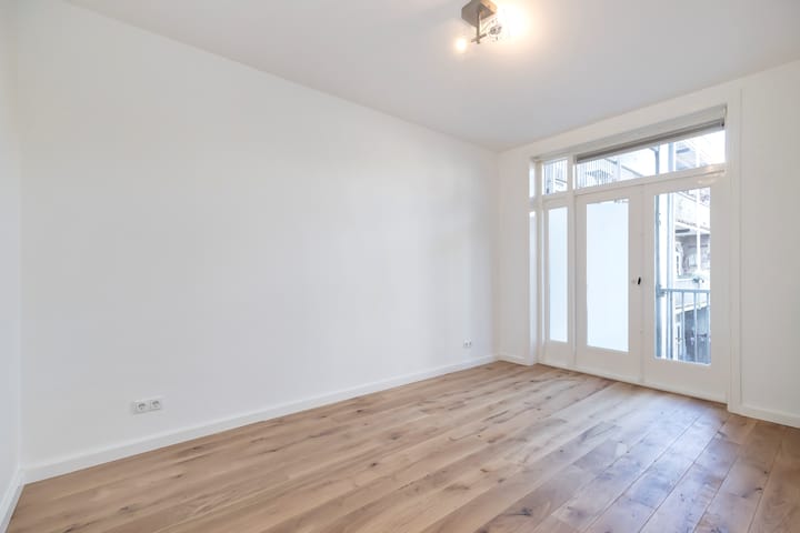 Foto 25 van Legmeerplein 5-1