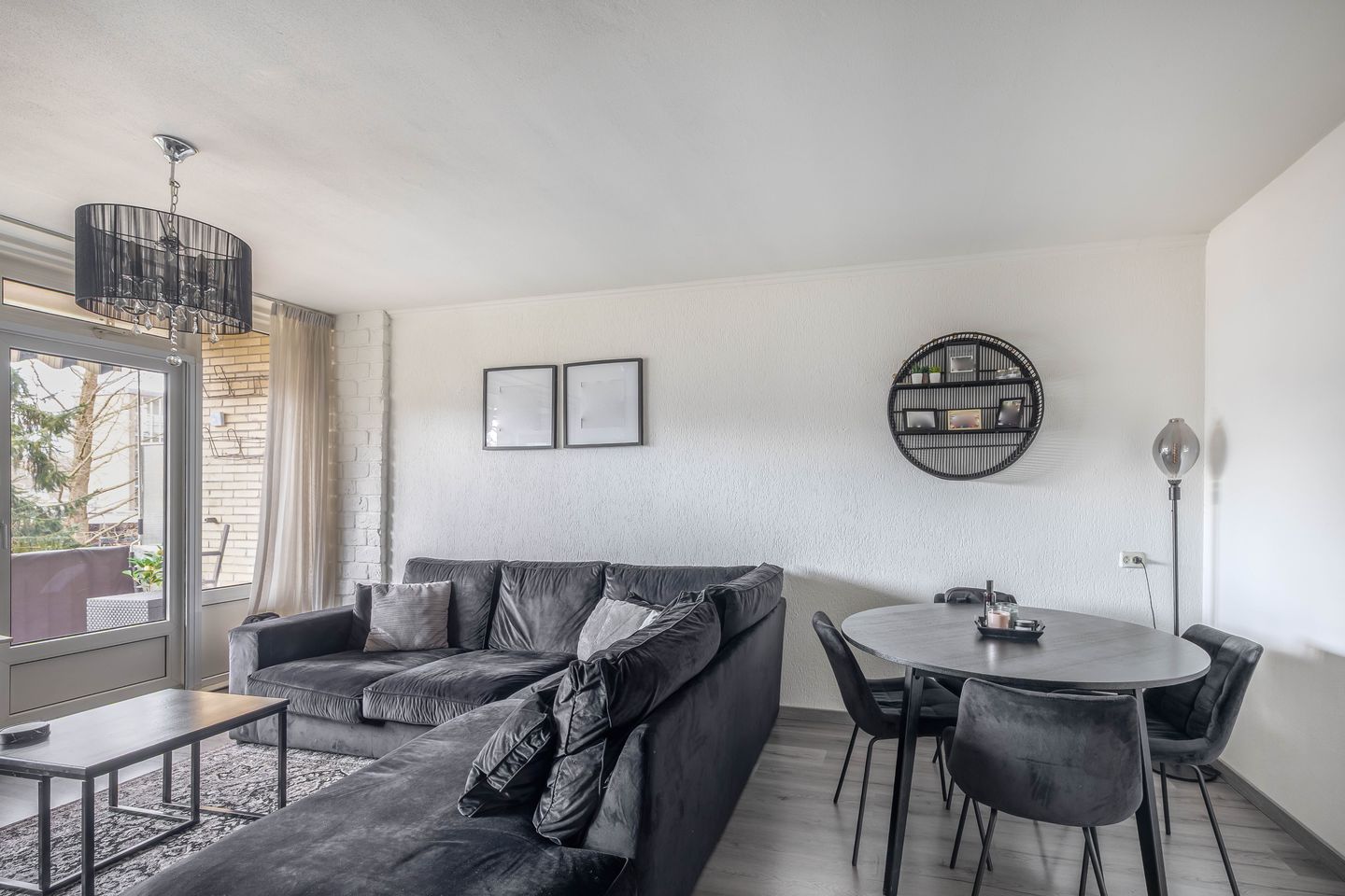 Photo 5 of Justus van Effenlaan 14