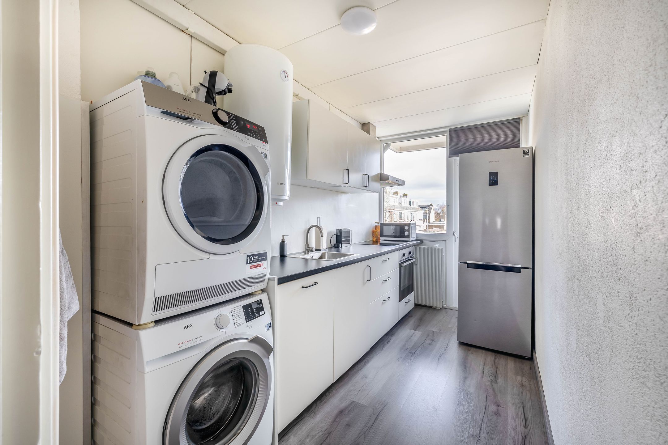 Photo 9 of Justus van Effenlaan 14