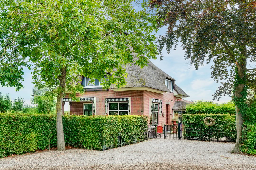 Photo 1 of Provincialeweg 37