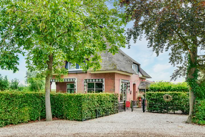 Photo 1 of Provincialeweg 37