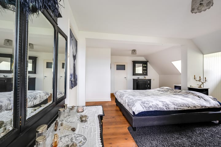 Photo 29 of Provincialeweg 37