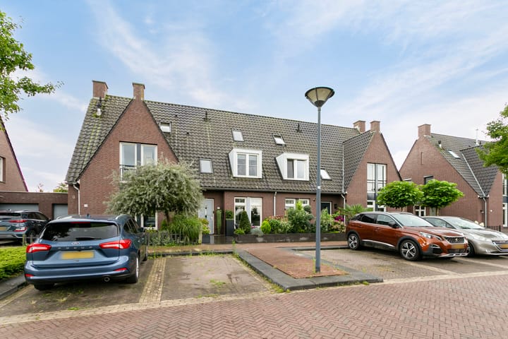 Foto 31 van Kapitein Perrotstraat 16