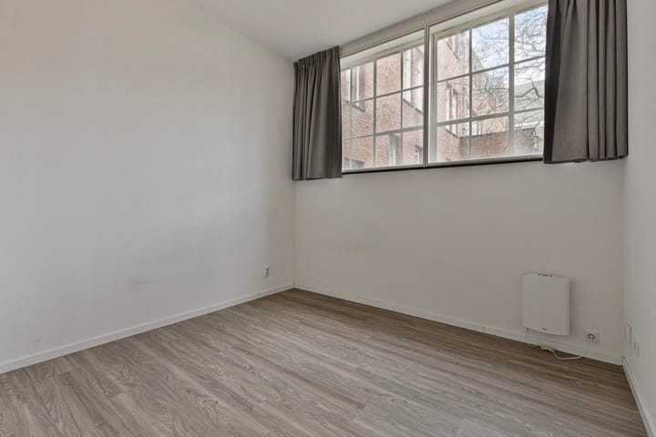 Photo 12 of Loudonstraat 4-02