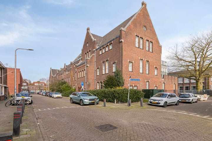 Photo 20 of Loudonstraat 4-02