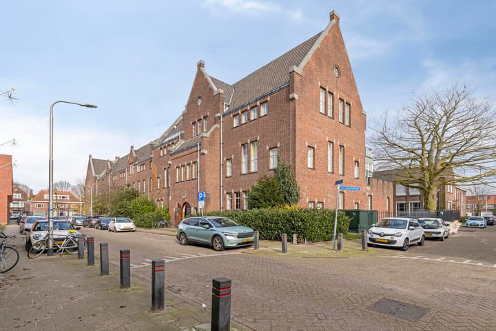 Photo 21 of Loudonstraat 4-02