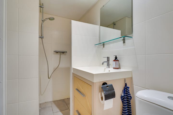 Foto 15 van Benschopperstraat 10-A