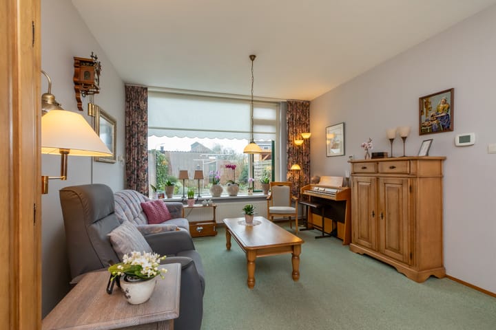 Foto 4 van De Plaastraat 3