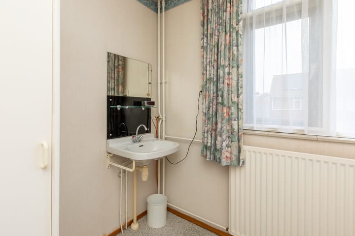 Foto 14 van De Plaastraat 3