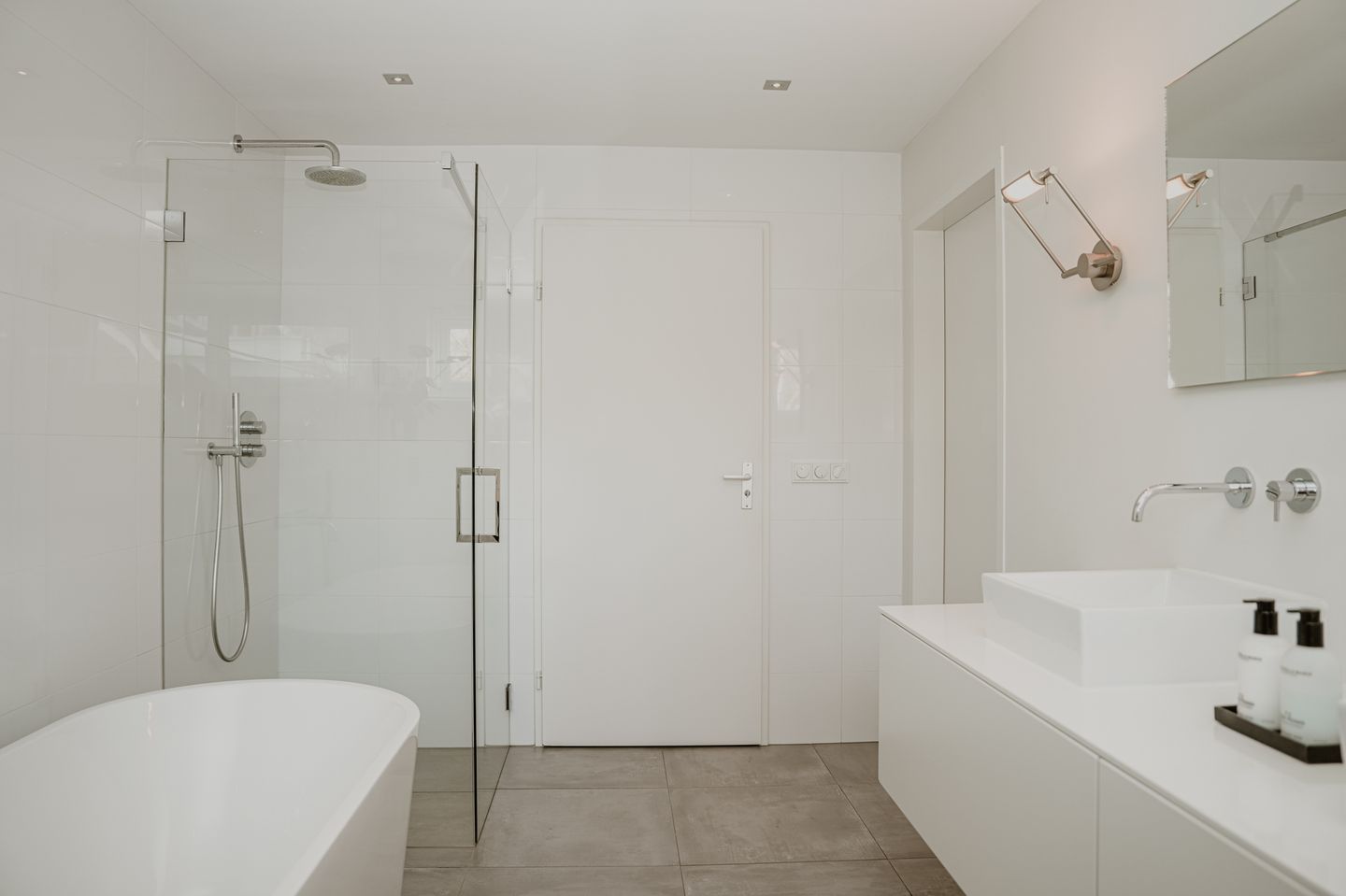 Foto 25 van Van Broghelstraat 3