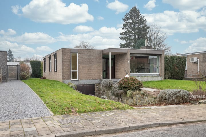 Foto 1 van Dross Kampsstraat 27