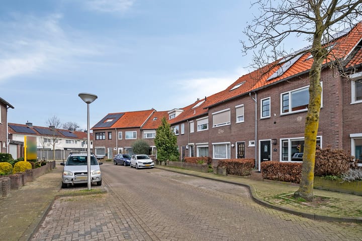 Foto 30 van Steenbergenstraat 15