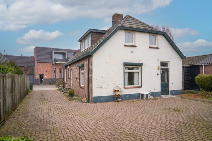 Foto 3 van Dorpstraat 8