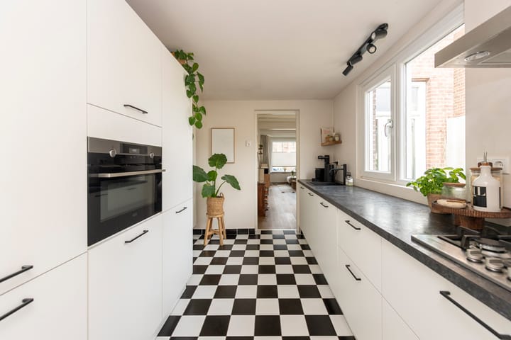 Foto 16 van Hobbemastraat 16