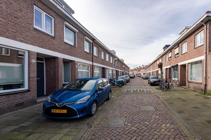 Foto 42 van Hobbemastraat 16