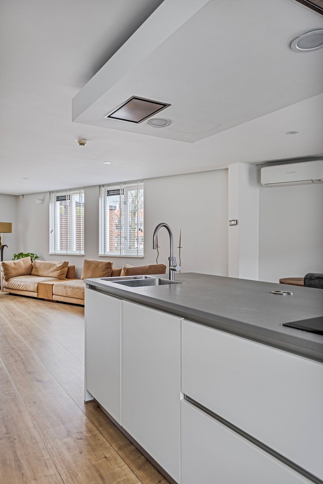 Foto 13 van Weidevogellaan 76