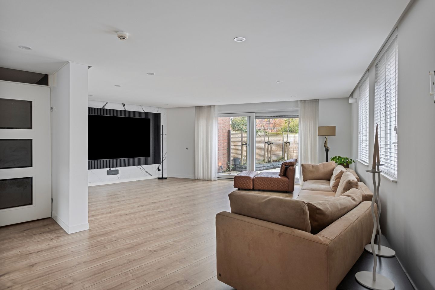 Foto 14 van Weidevogellaan 76