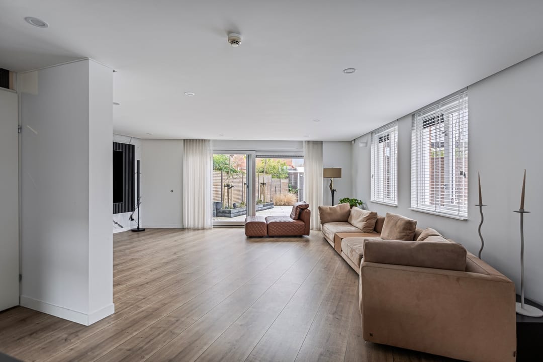 Foto 17 van Weidevogellaan 76