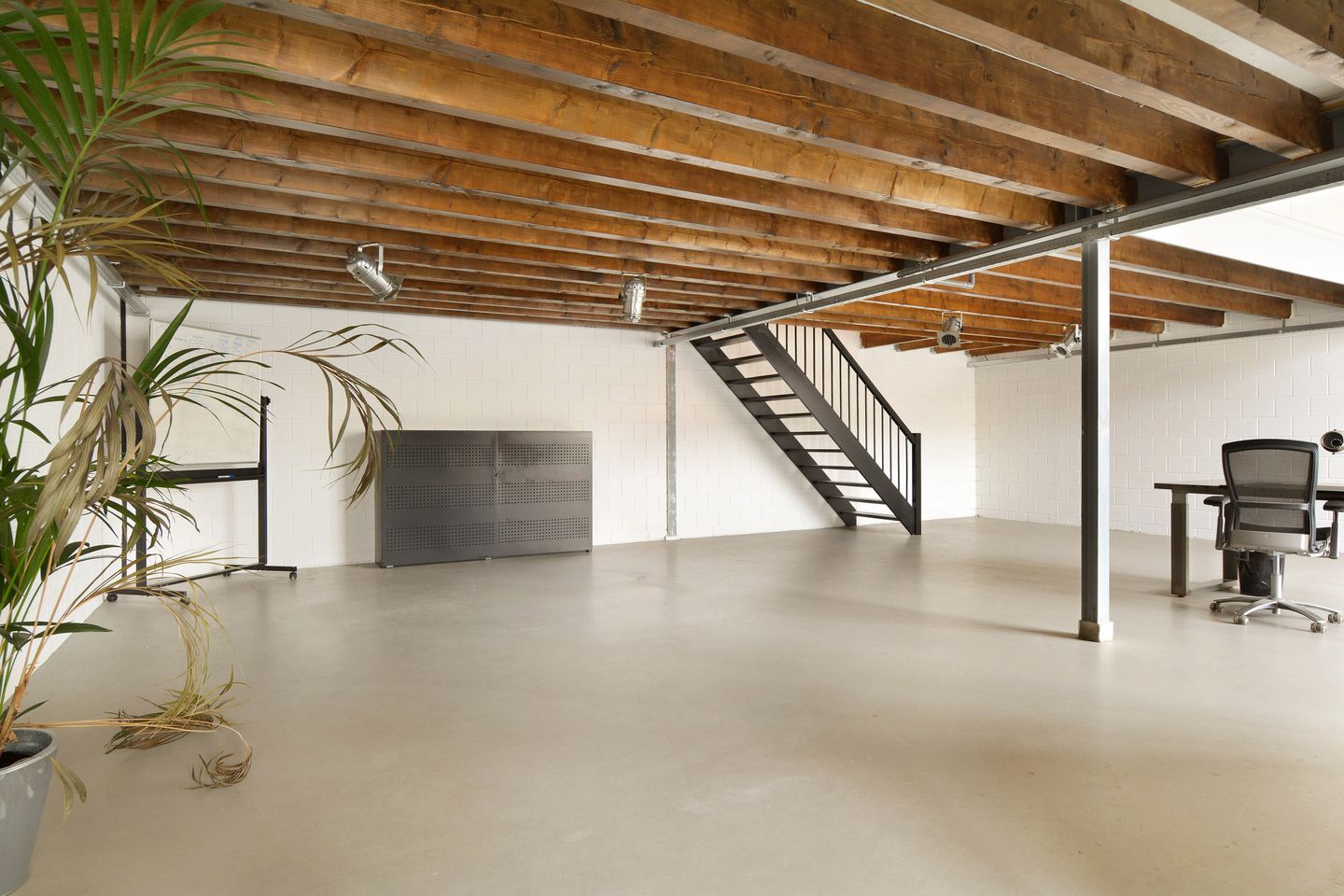 View photo 5 of Dukdalfweg 13-F