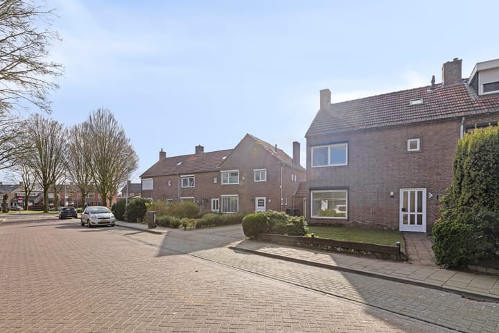 Foto 37 van Julianastraat 26