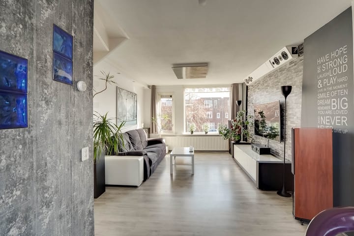 Foto 5 van Ekster 84