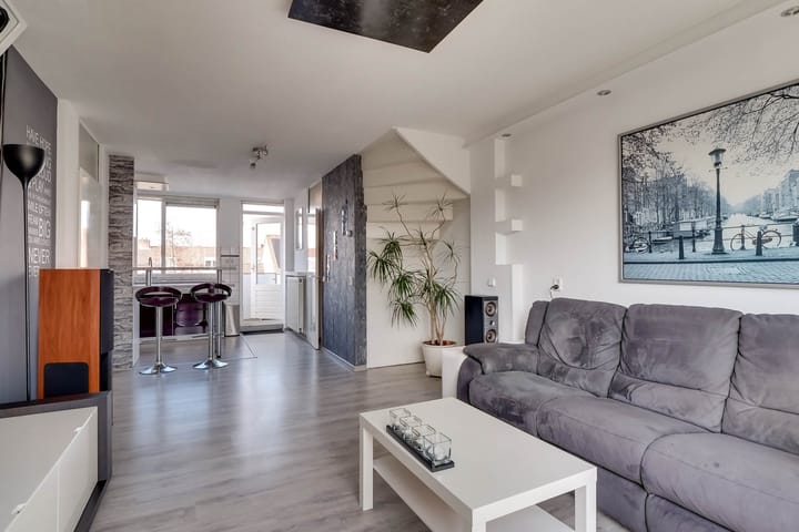 Foto 6 van Ekster 84