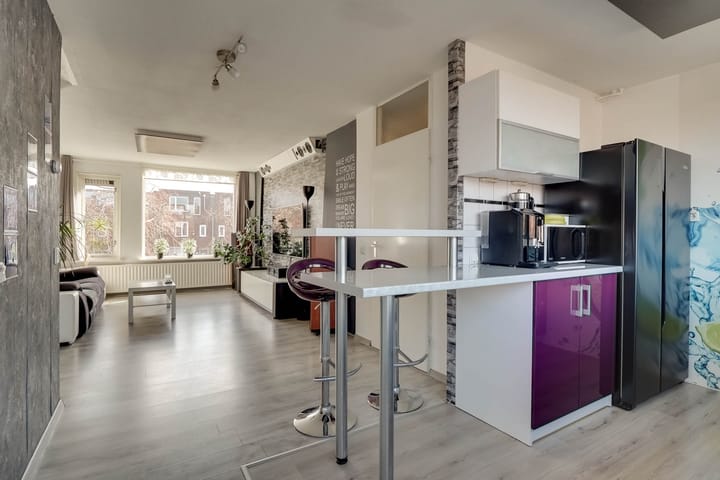 Foto 12 van Ekster 84