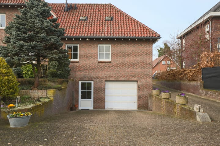 Photo 58 of Venloseweg 6